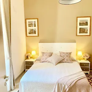 Bed & Breakfast Mama Domus