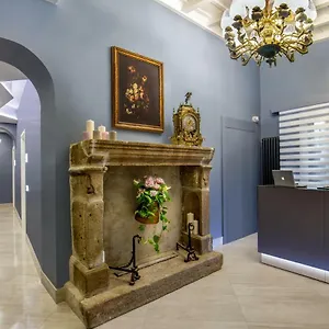 Guest house Gcf Luxury Suites,